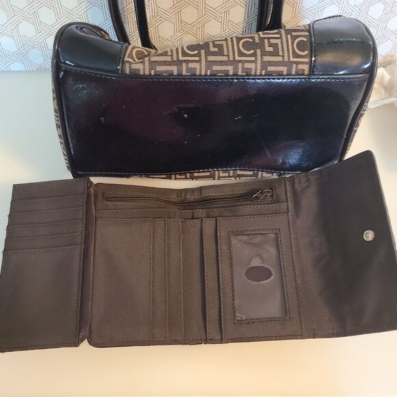 Liz Claiborne Set - Barrel Bag and Wallet - Brown and Cream Logo - Picture 6 of 14